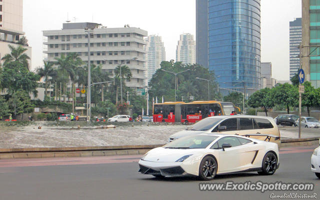 Lamborghini Gallardo spotted in Jakarta, Indonesia