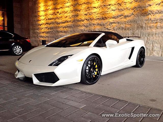 Lamborghini Gallardo spotted in Nashville, Tennessee