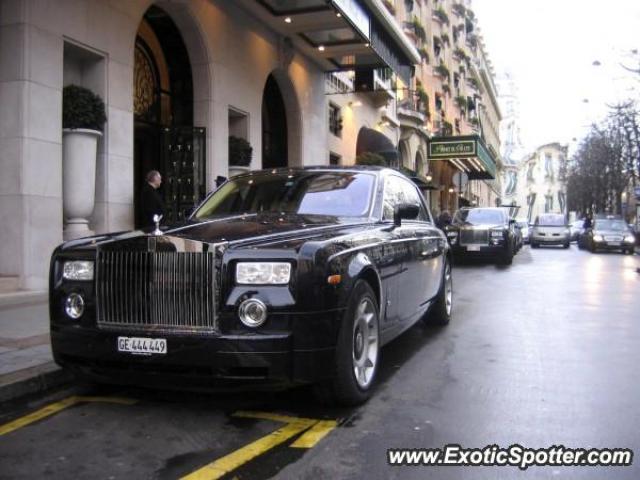 Rolls Royce Phantom spotted in Paris, France