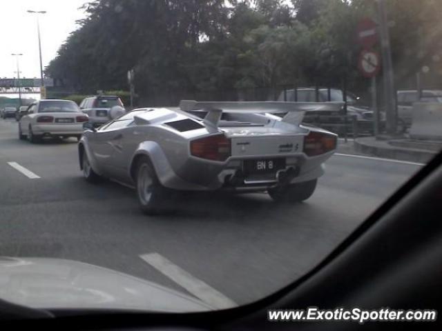 Lamborghini Countach spotted in Kuala Lumpur, Malaysia