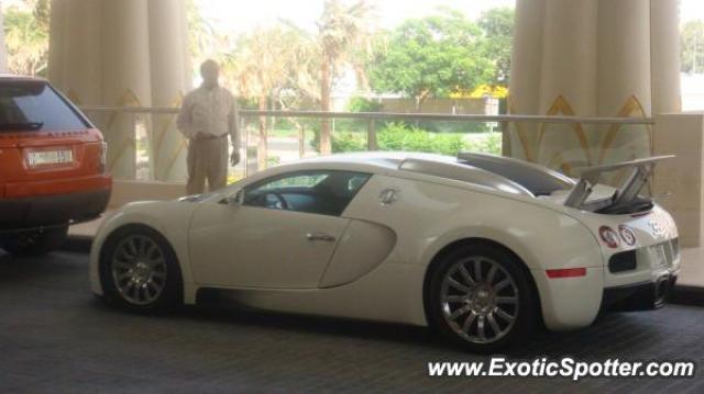 Bugatti Veyron spotted in Dubai, United Arab Emirates