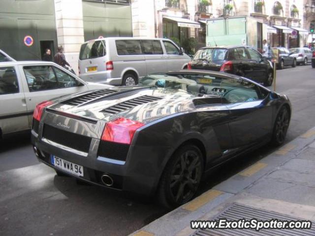 Lamborghini Gallardo spotted in Paris, France