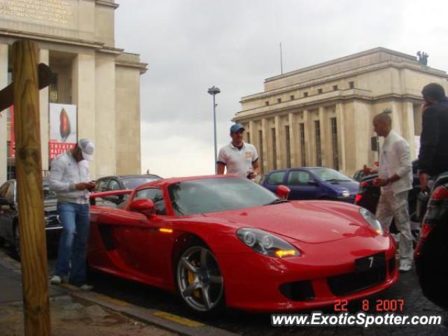 Porsche Carrera GT spotted in Paris, France