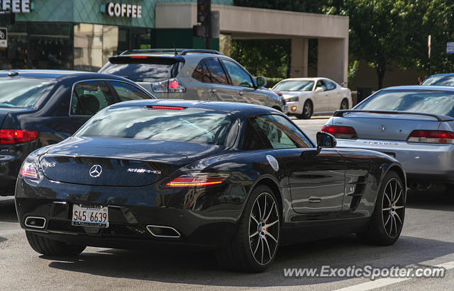 Mercedes SLS AMG spotted in Chicago, Illinois