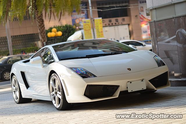 Lamborghini Gallardo spotted in Tainan, Taiwan