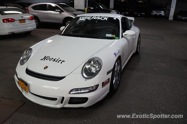 Porsche 911 GT3 spotted in Manhattan, New York