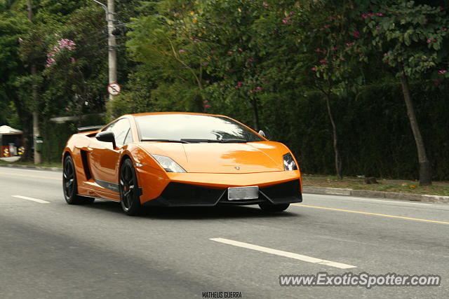 Lamborghini Gallardo spotted in São Paulo, Brazil