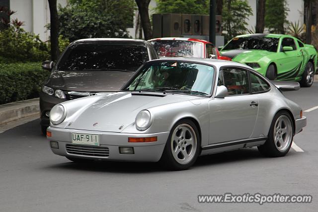 Porsche 911 spotted in Taguig, Philippines