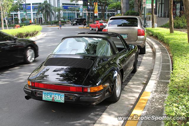 Porsche 911 spotted in Taguig, Philippines