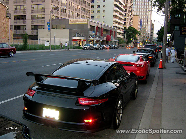 Porsche 911 GT3 spotted in Toronto, Canada