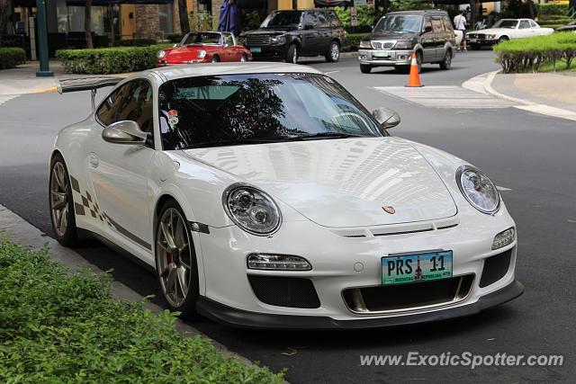 Porsche 911 GT3 spotted in Taguig, Philippines