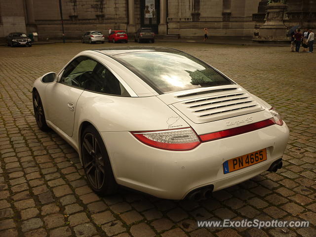 Porsche 911 spotted in Brussels, Belgium