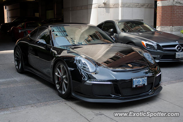 Porsche 911 GT3 spotted in Toronto, Canada