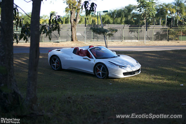 Ferrari 458 Italia spotted in Brasilia, Brazil