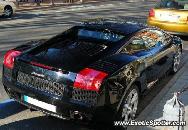 Lamborghini Gallardo spotted in Istanbul, Turkey