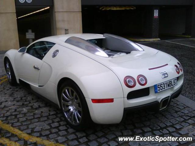 Bugatti Veyron spotted in Birmingham, United Kingdom