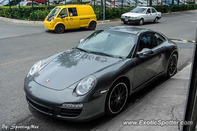 Porsche 911 spotted in Estado de México, Mexico