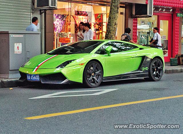 Lamborghini Gallardo spotted in Shanghai, China