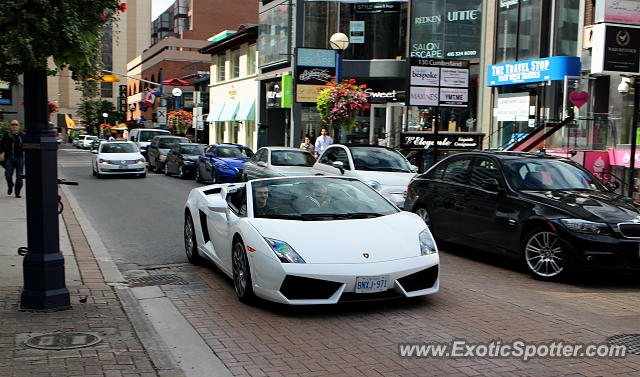 Lamborghini Gallardo spotted in Toronto, Canada