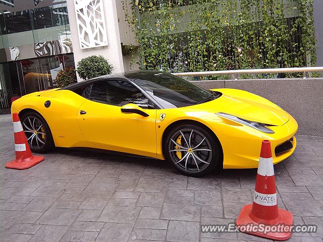 Ferrari 458 Italia spotted in Kuala Lumpur, Malaysia