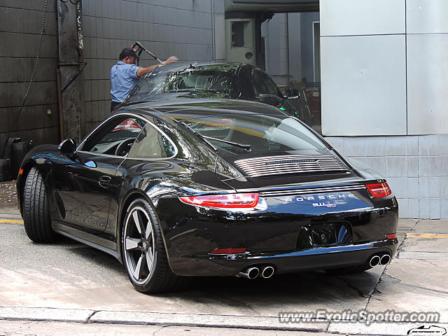 Porsche 911 spotted in São Paulo, Brazil