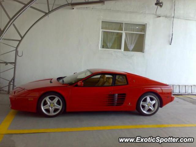 Ferrari Testarossa spotted in Mexico City, Mexico