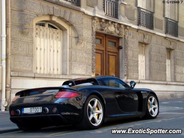 Porsche Carrera GT spotted in Paris, France