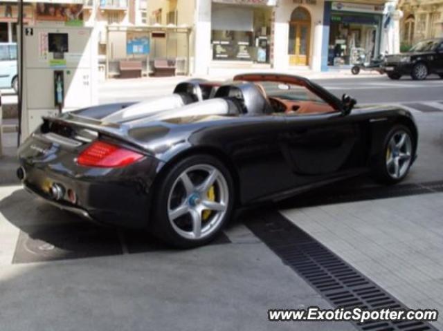 Porsche Carrera GT spotted in London, United Kingdom