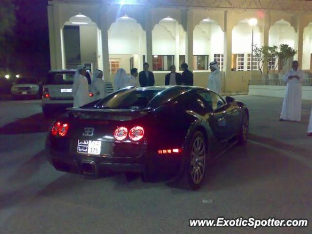 Bugatti Veyron spotted in Dubai, United Arab Emirates