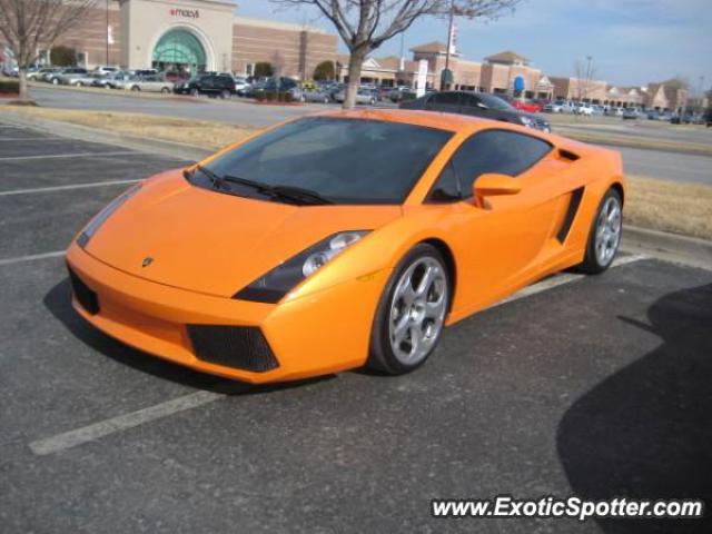 Lamborghini Gallardo spotted in Leawood, Kansas