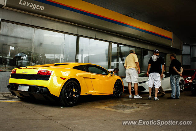 Lamborghini Gallardo spotted in São Paulo, Brazil