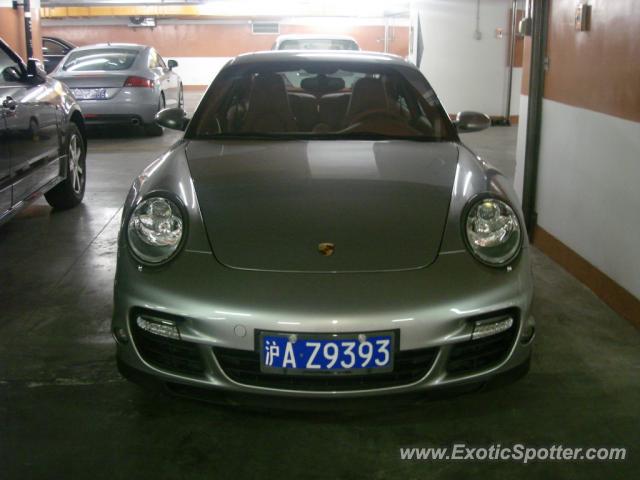 Porsche 911 Turbo spotted in Shanghai, China