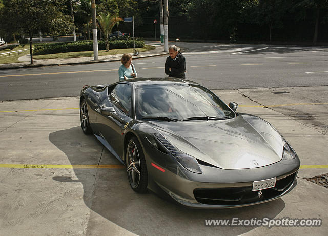 Ferrari 458 Italia spotted in São Paulo, Brazil