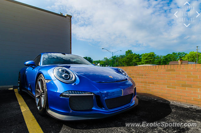 Porsche 911 GT3 spotted in Birmingham, Michigan