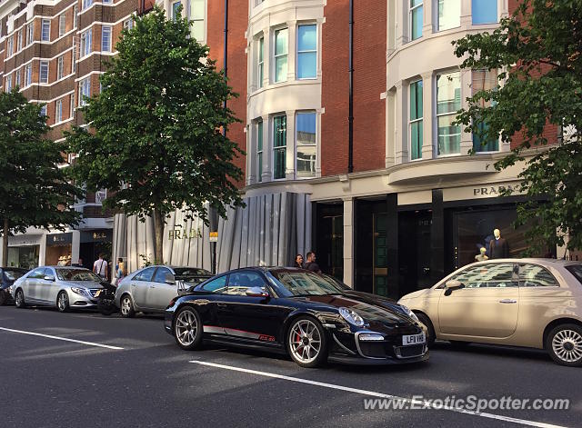 Porsche 911 GT3 spotted in London, United Kingdom