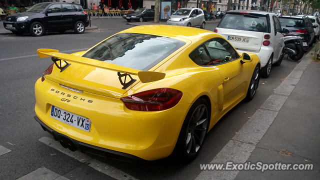 Porsche 911 GT3 spotted in Paris, France