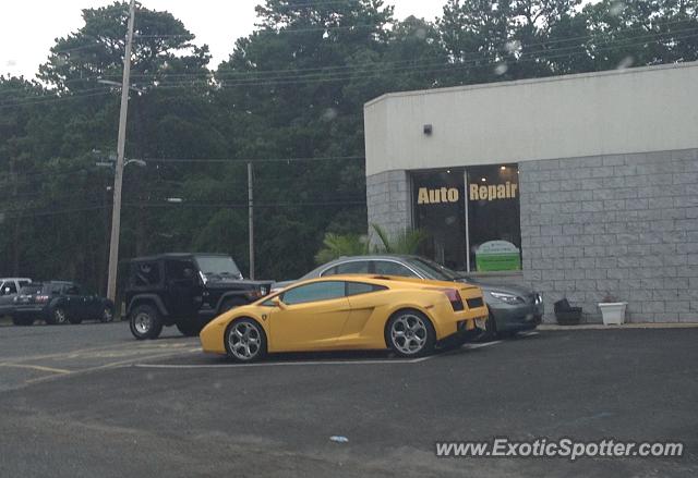 Lamborghini Gallardo spotted in Brick, New Jersey