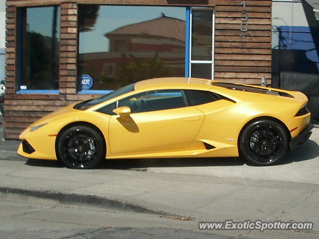 Lamborghini Huracan spotted in Venice Beach, California