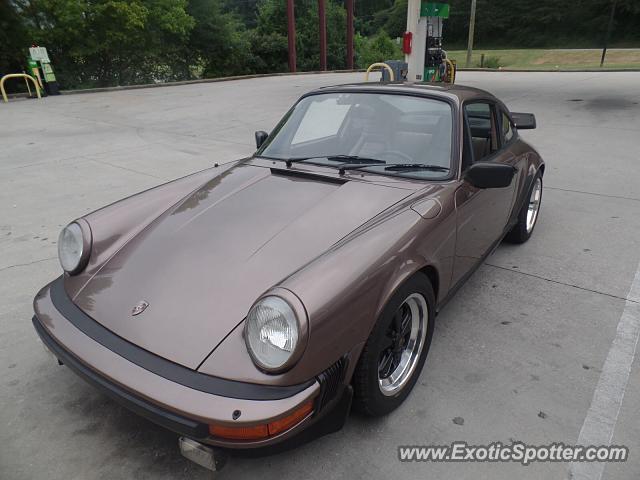 Porsche 911 spotted in Chattanooga, Tennessee