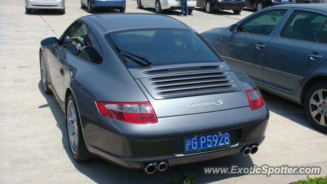 Porsche 911 spotted in Shanghai, China