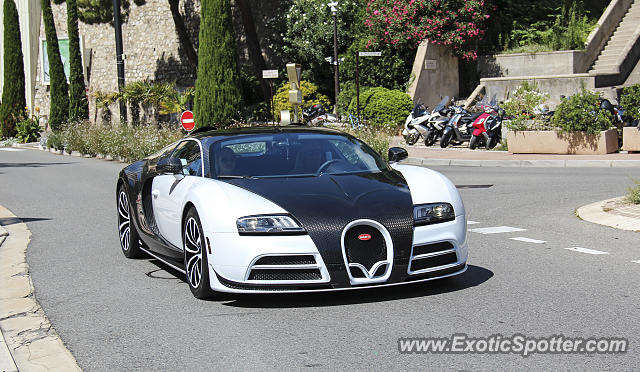 Bugatti Veyron spotted in Monte-Carlo, Monaco