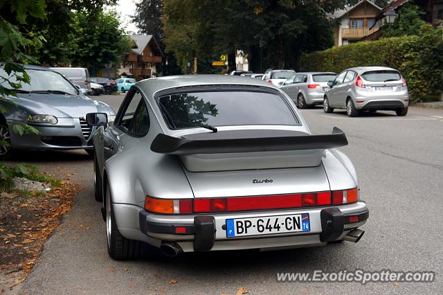 Porsche 911 Turbo spotted in Samoëns, France