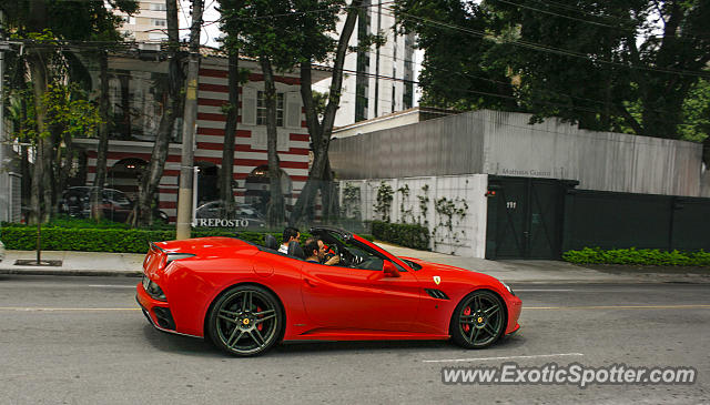 Ferrari California spotted in São Paulo, Brazil