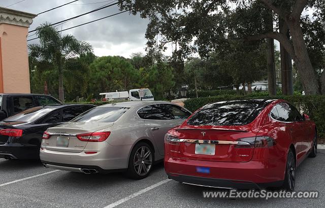 Maserati Quattroporte spotted in Palm B. Gardens, Florida