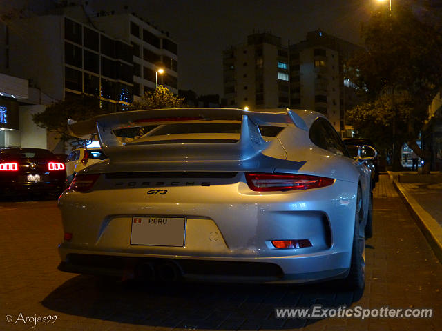 Porsche 911 GT3 spotted in Lima, Peru