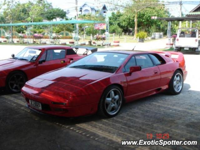 Lotus Esprit spotted in Chonburi, Thailand