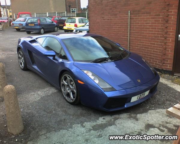 Lamborghini Gallardo spotted in Derbyshire, United Kingdom