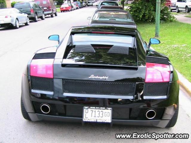 Lamborghini Gallardo spotted in Chicago, Illinois