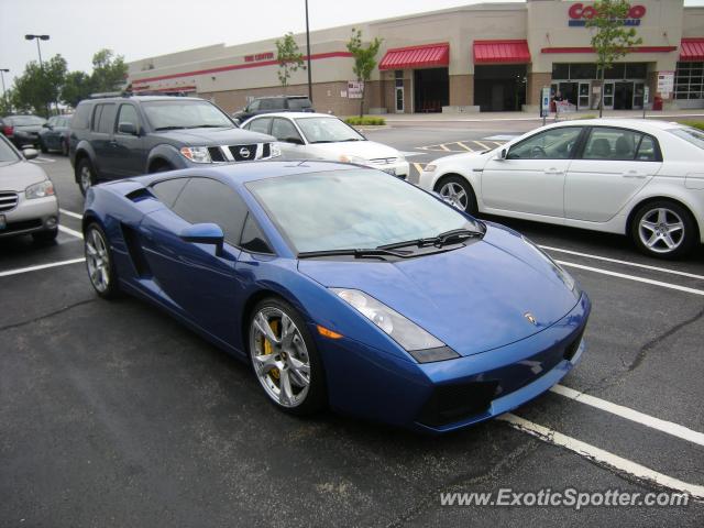 Lamborghini Gallardo spotted in Lake Zurich, Illinois