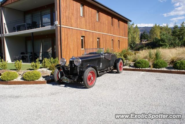 Other Vintage spotted in Wanaka, New Zealand